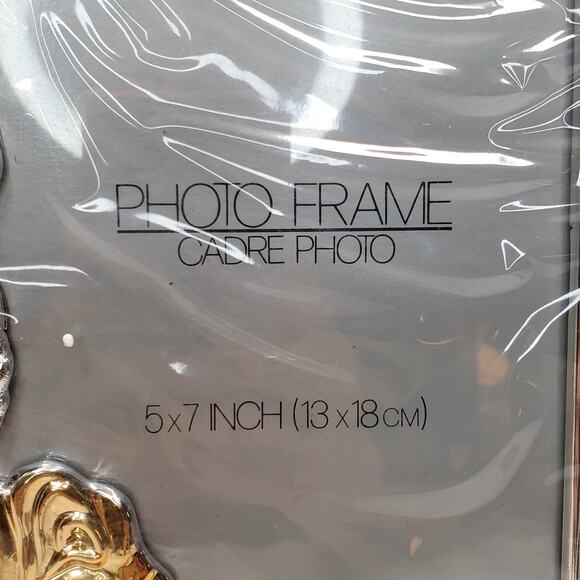 Lot of 2 Beautiful 5 x 7" Frames Gold & Silver Tones Rose Floral Design Gift New - Picture 3 of 7